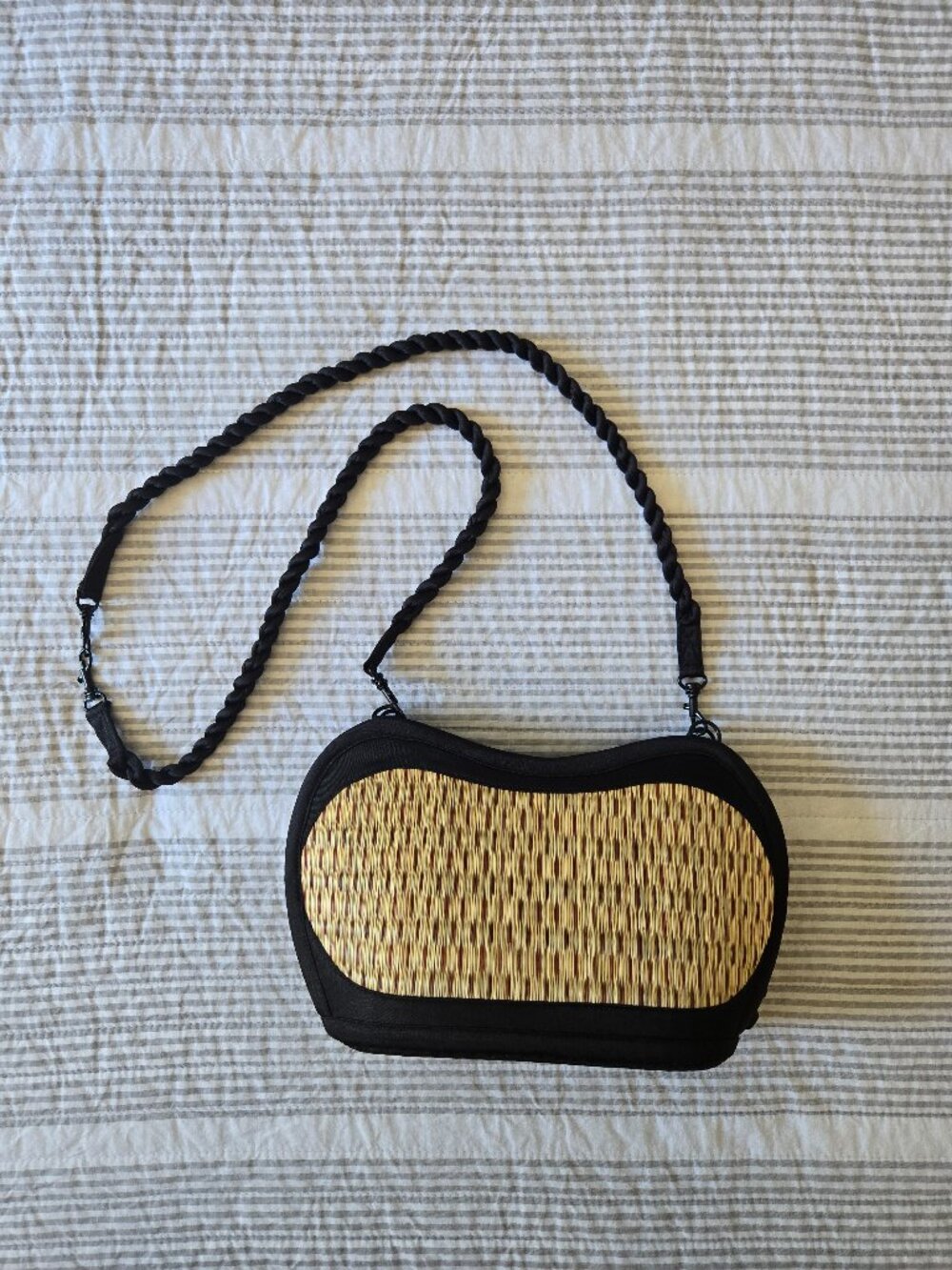 Baskets of Cambodia Handmade Weave Crossbody Bag Silhouette Style